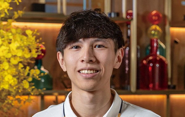 Tony Fung in a white Hong Kong team shirt.